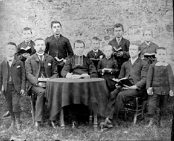 La classe de l'abbé LEFÈVRE (?) en 1890